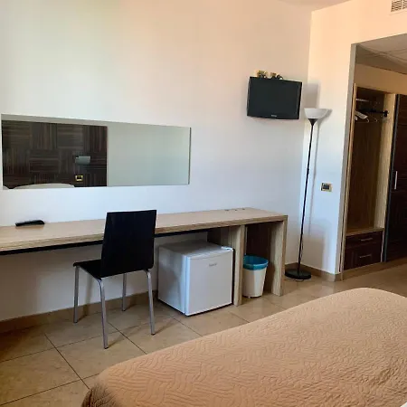Riverside 4* مودينا