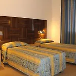 호텔 Riverside 4*