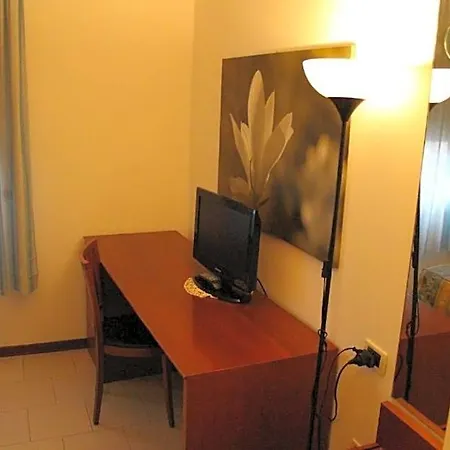 Riverside Hotel 4*