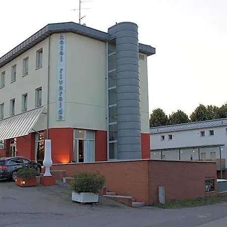 Riverside Hotel 4*