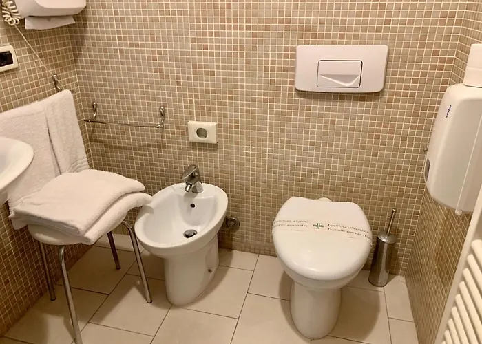 Hotel Riverside Modène